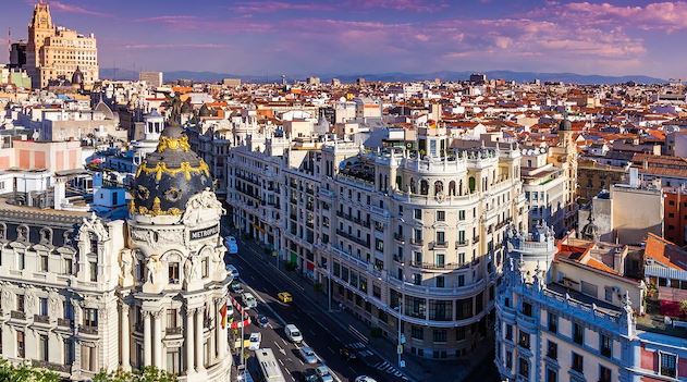 5 razones para hacer prácticas en España - 2023 1