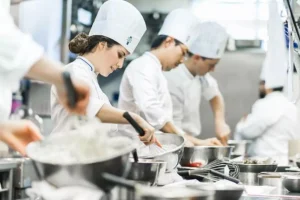 ¿POR QUÉ ESPAÑA ES UN BUEN PAÍS PARA HACER PRÁCTICAS DE COCINA? 5