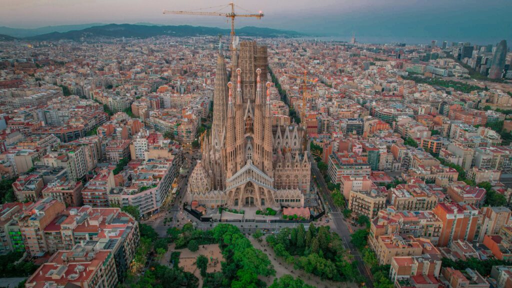 Top 5 Cities for Internships in Spain: Where to Work and Live 2